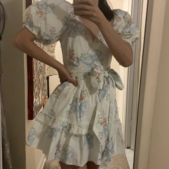 SOLD! LoveShackFancy
Zelle Cotton Wrap Puff Sleeve - Picture 2 of 4